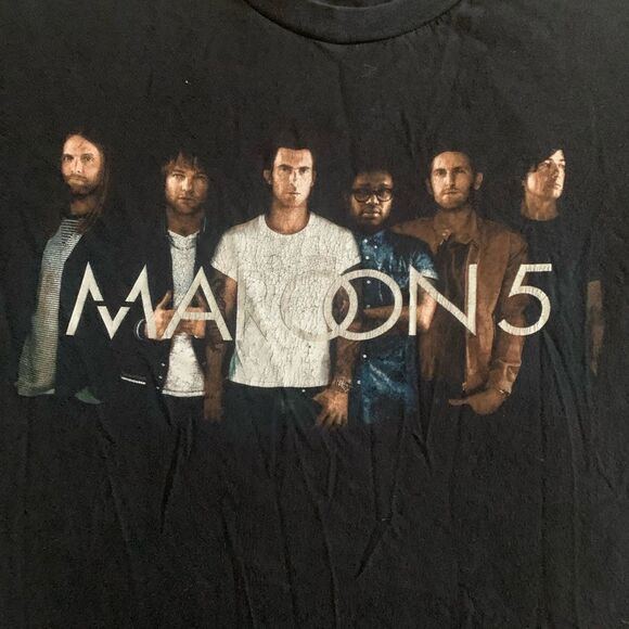 Maroon 5 2016 Tour Shirt - Picture 2 of 4